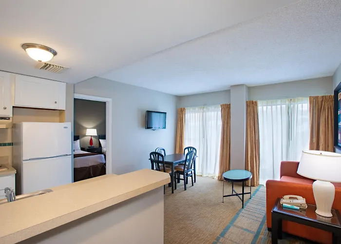 Enclave Suites, A Staysky Hotel & Resort Near Universal